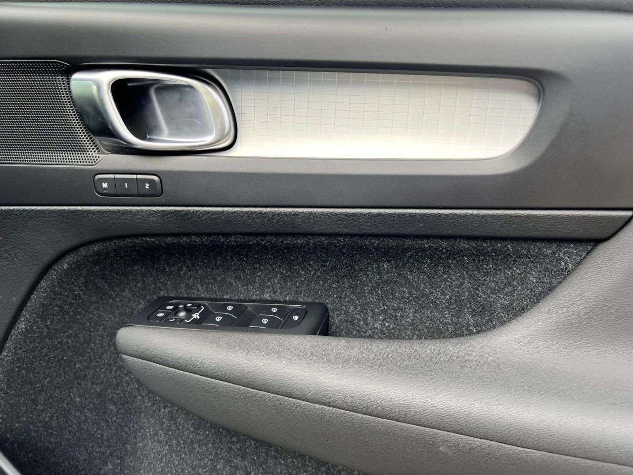 2019 VOLVO XC40 2019 VOLVO XC40