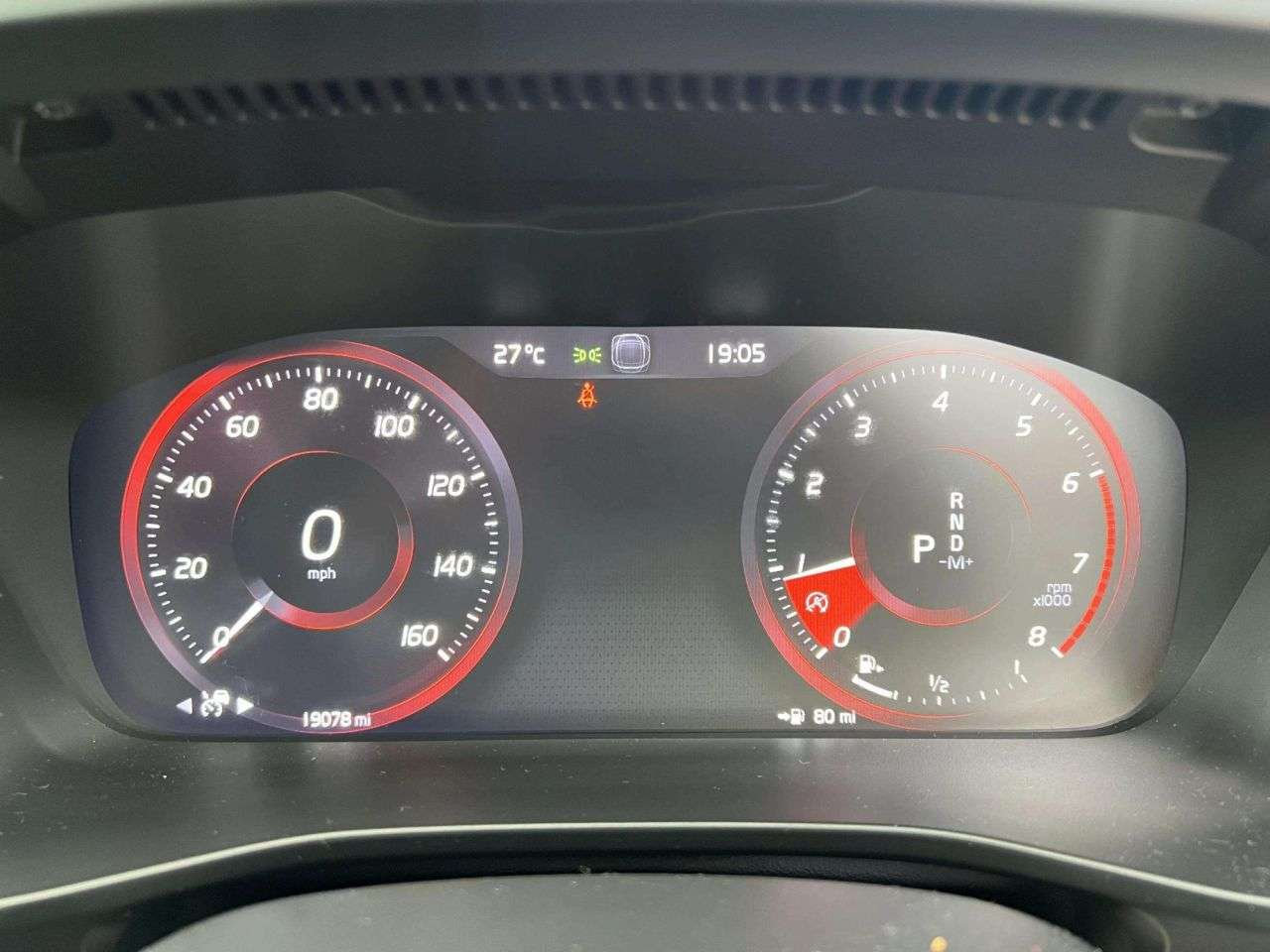 2019 VOLVO XC40 2019 VOLVO XC40