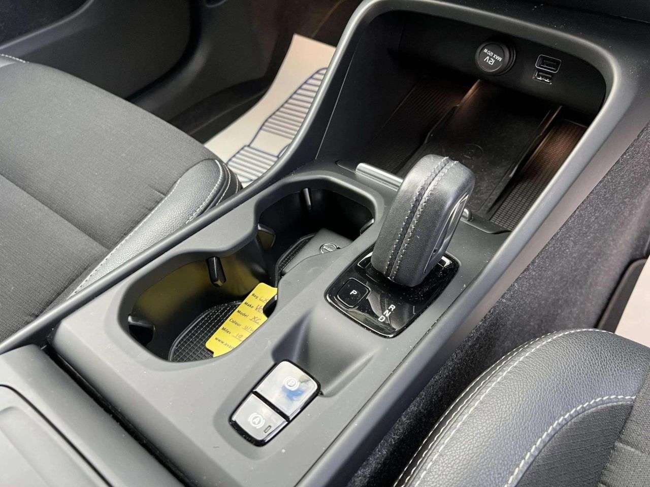 2019 VOLVO XC40 2019 VOLVO XC40