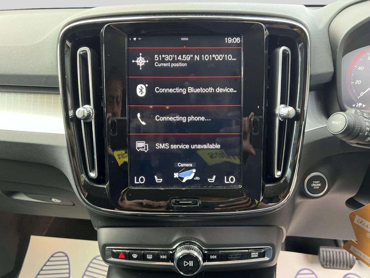 2019 VOLVO XC40 2019 VOLVO XC40