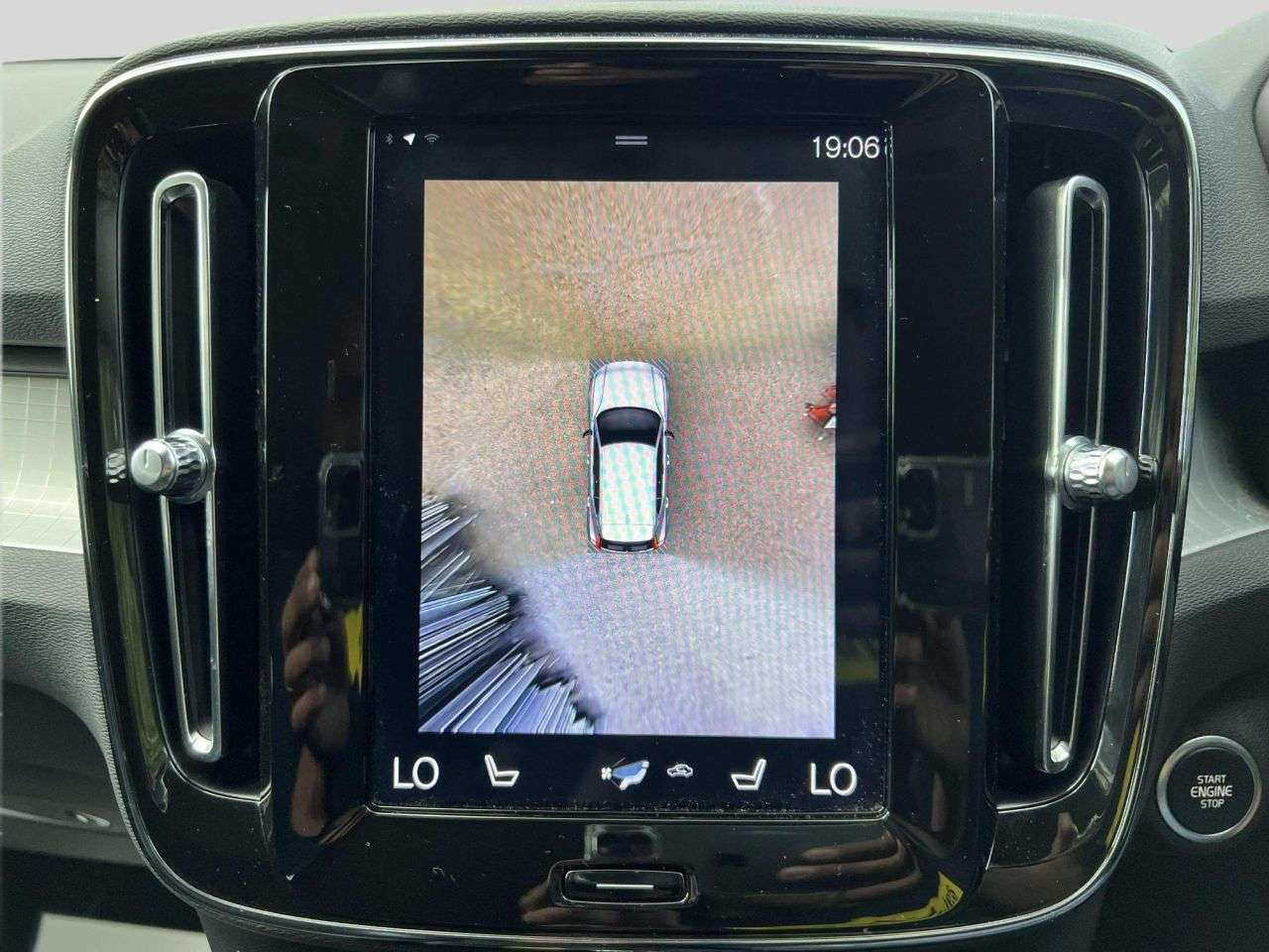 2019 VOLVO XC40 2019 VOLVO XC40