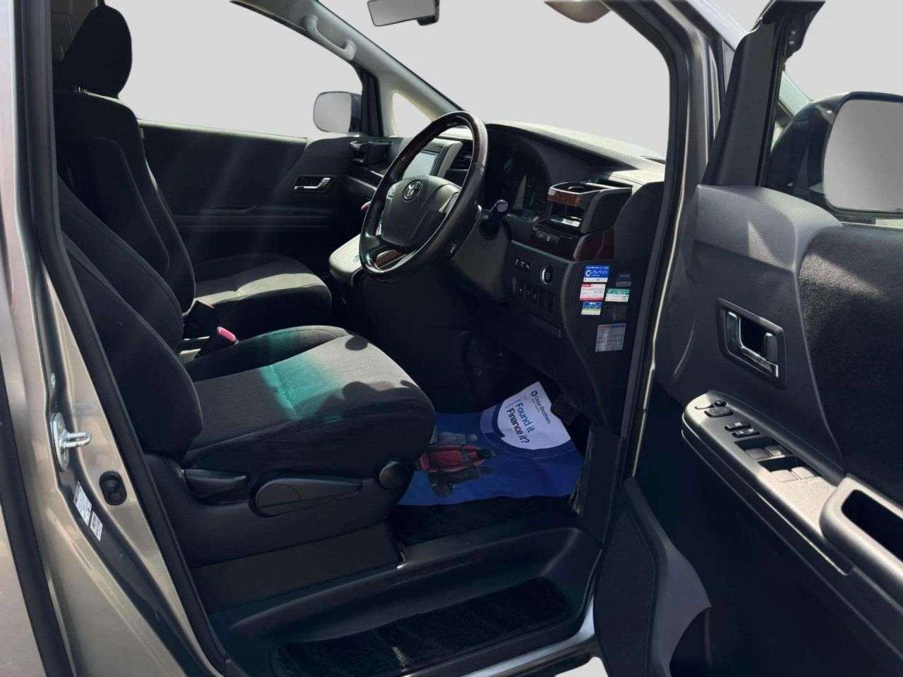 null TOYOTA ALPHARD null TOYOTA ALPHARD