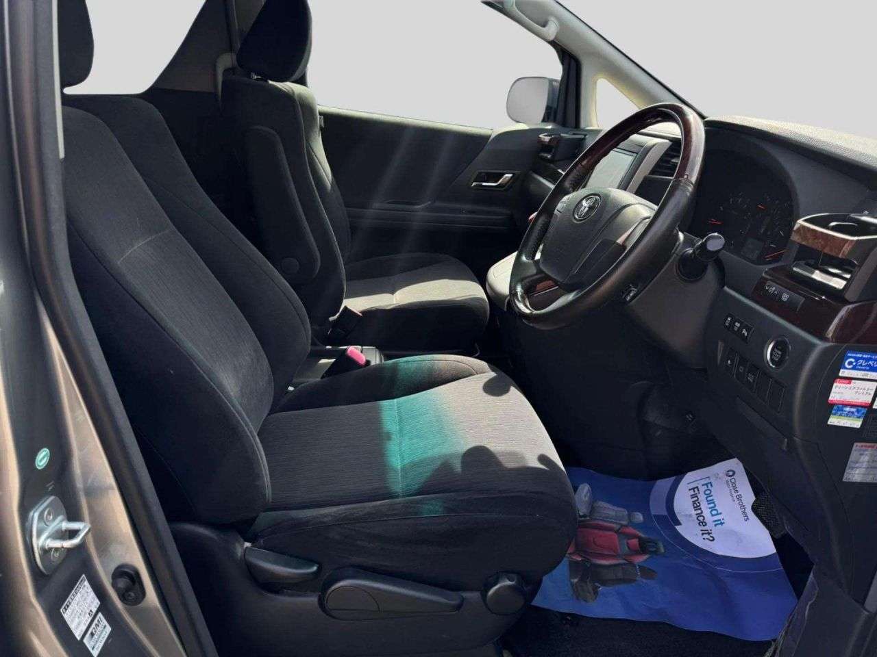 null TOYOTA ALPHARD null TOYOTA ALPHARD