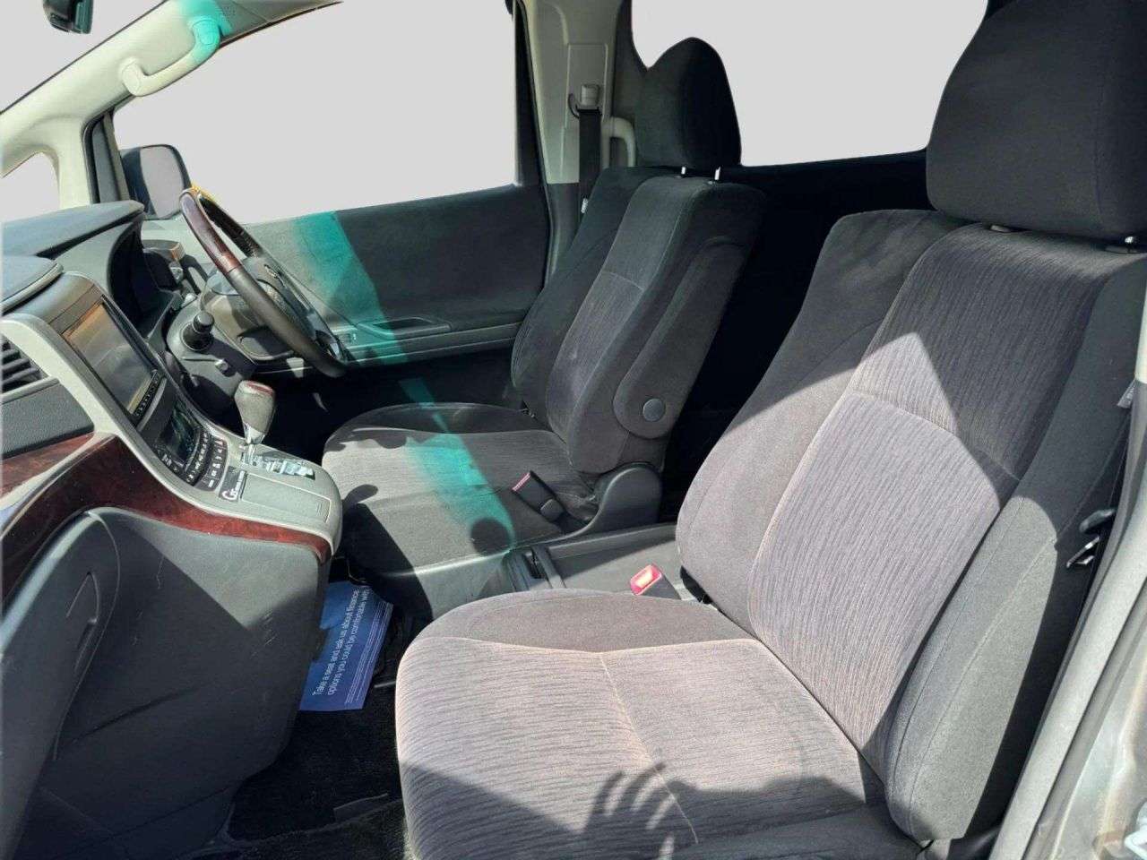 null TOYOTA ALPHARD null TOYOTA ALPHARD