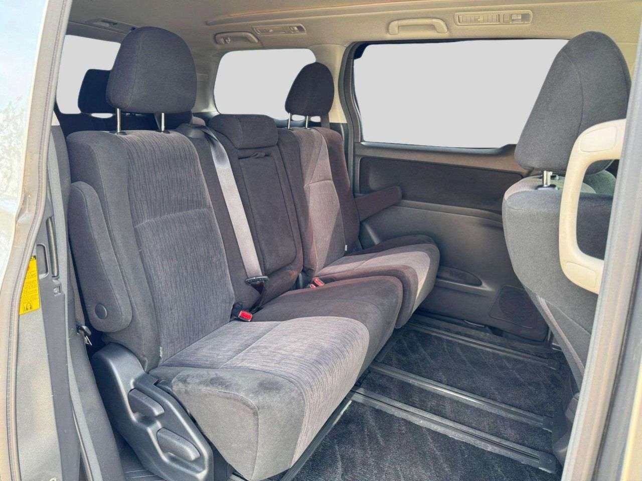 null TOYOTA ALPHARD null TOYOTA ALPHARD