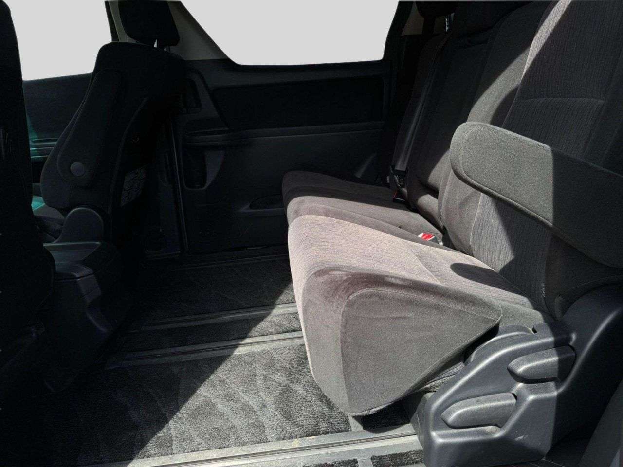 null TOYOTA ALPHARD null TOYOTA ALPHARD