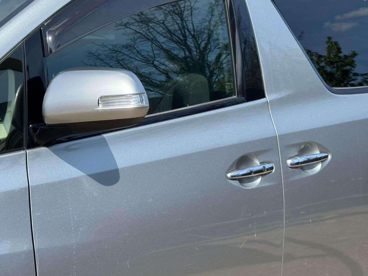 null TOYOTA ALPHARD null TOYOTA ALPHARD