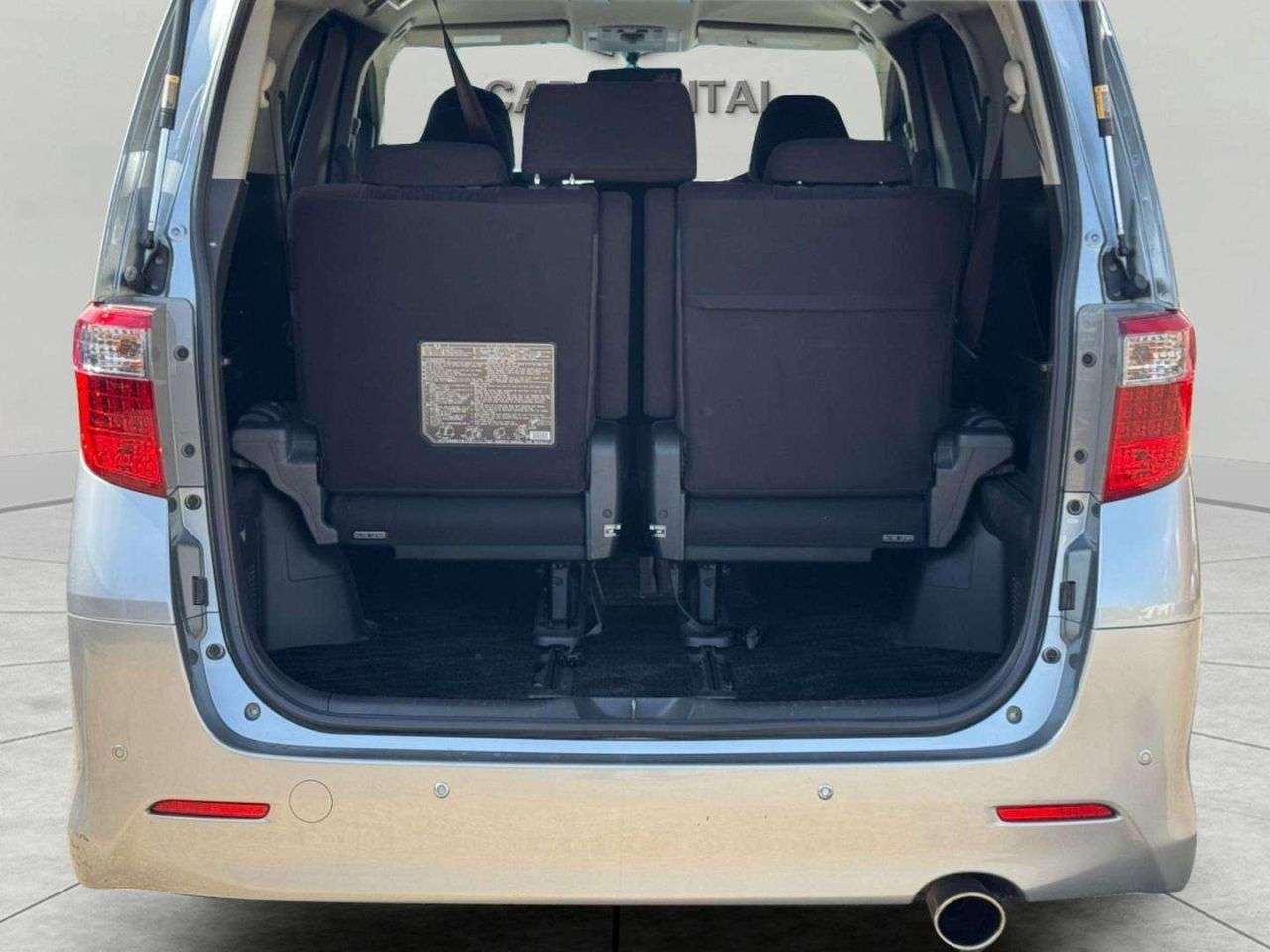 null TOYOTA ALPHARD null TOYOTA ALPHARD