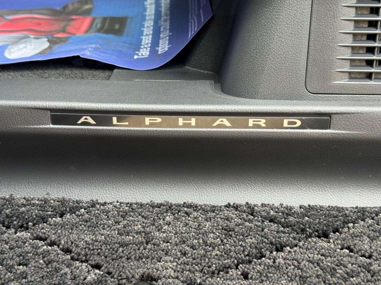 null TOYOTA ALPHARD null TOYOTA ALPHARD