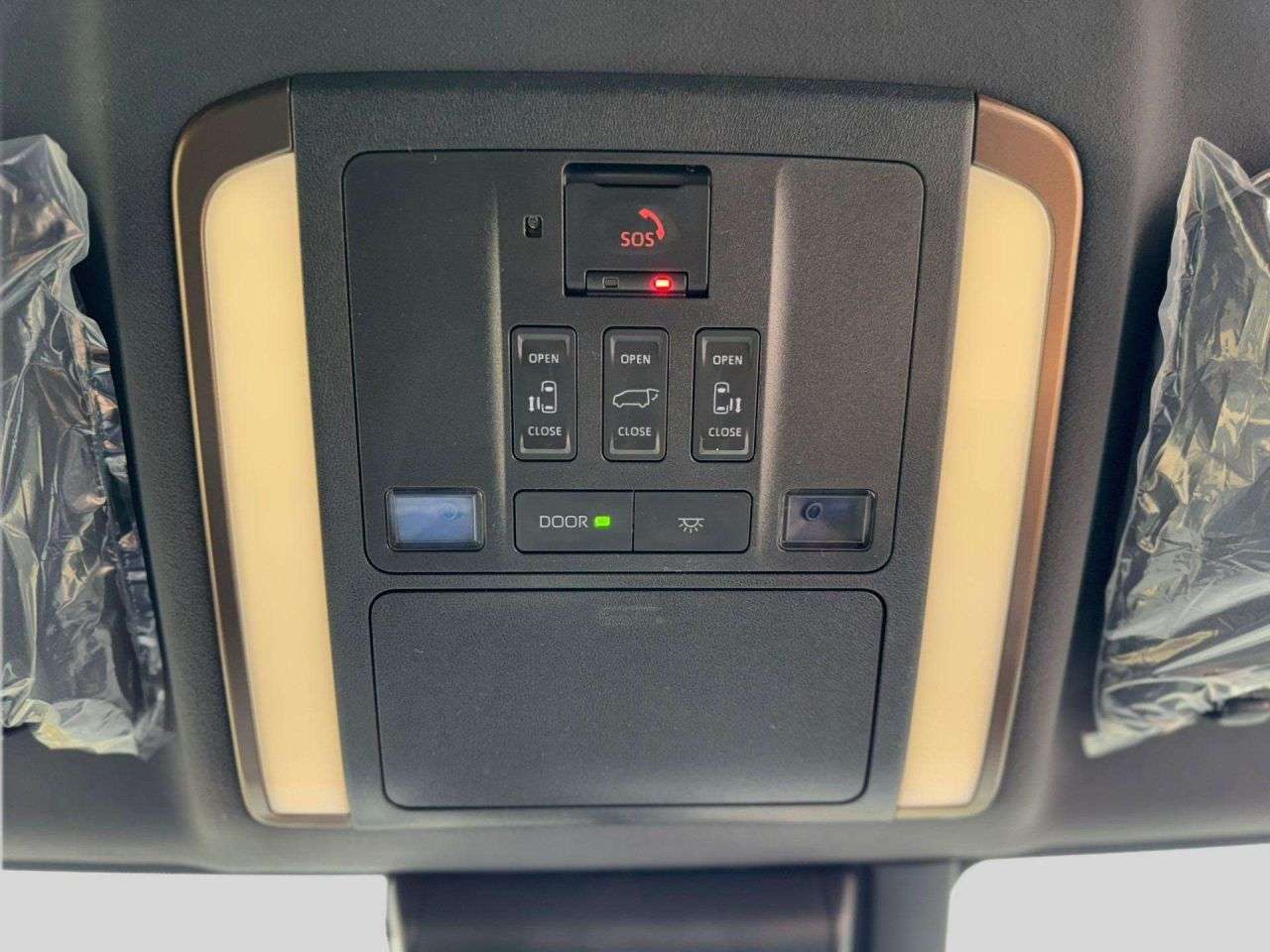 null TOYOTA ALPHARD null TOYOTA ALPHARD