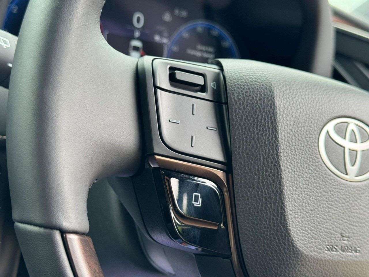 null TOYOTA ALPHARD null TOYOTA ALPHARD