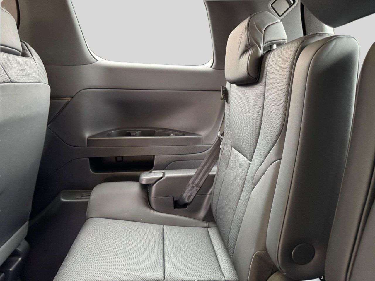 null TOYOTA ALPHARD null TOYOTA ALPHARD