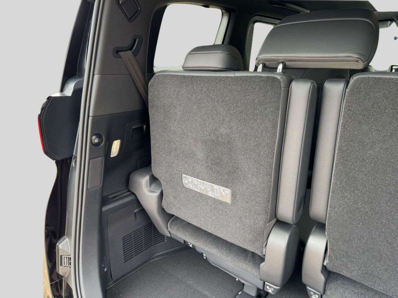 null TOYOTA ALPHARD null TOYOTA ALPHARD