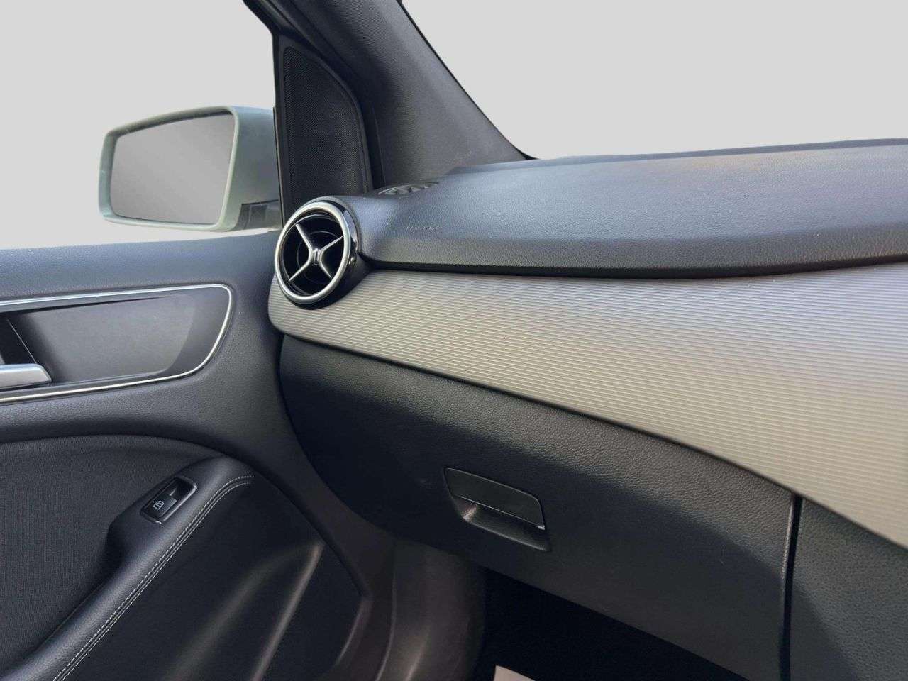 2015 MERCEDES-BENZ B CLASS 2015 MERCEDES-BENZ B CLASS