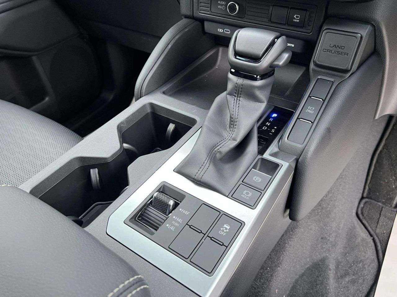 null TOYOTA LAND CRUISER null TOYOTA LAND CRUISER