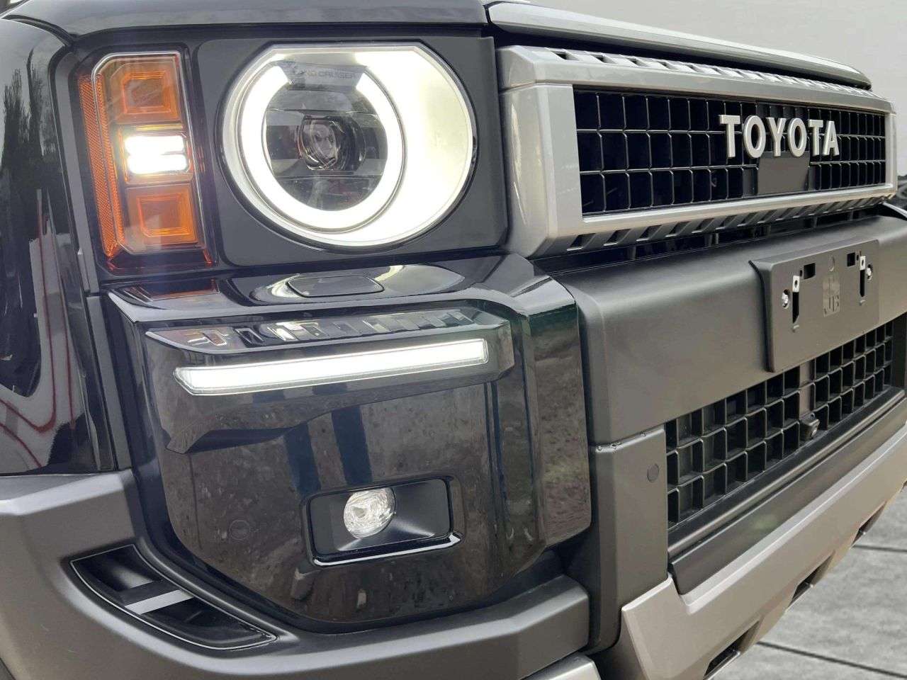 null TOYOTA LAND CRUISER null TOYOTA LAND CRUISER