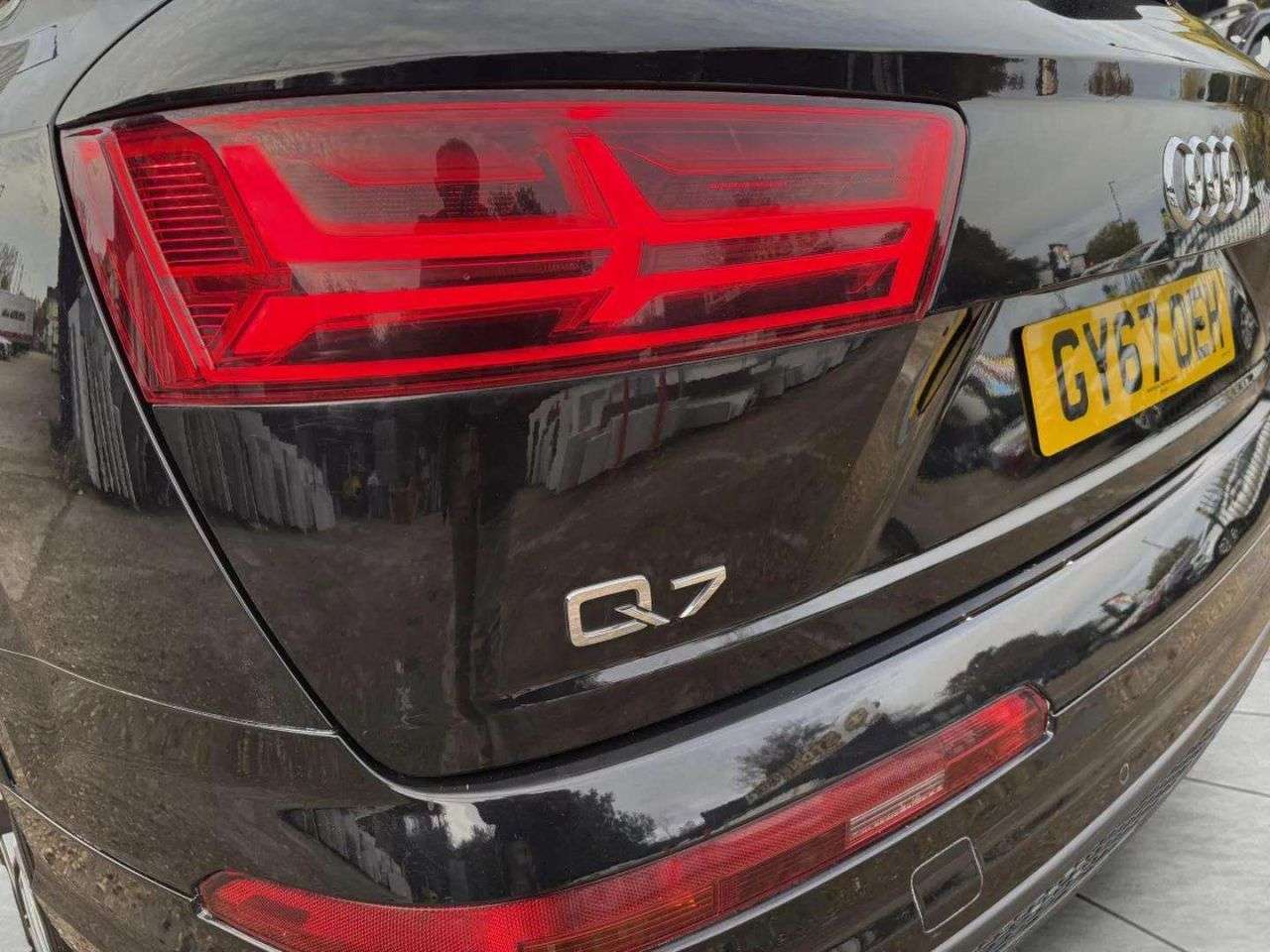 2017 AUDI Q7 2017 AUDI Q7