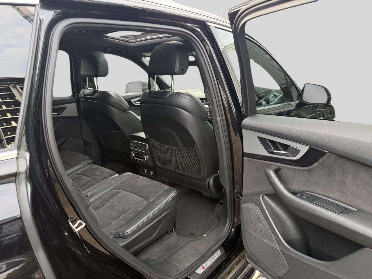 2017 AUDI Q7 2017 AUDI Q7