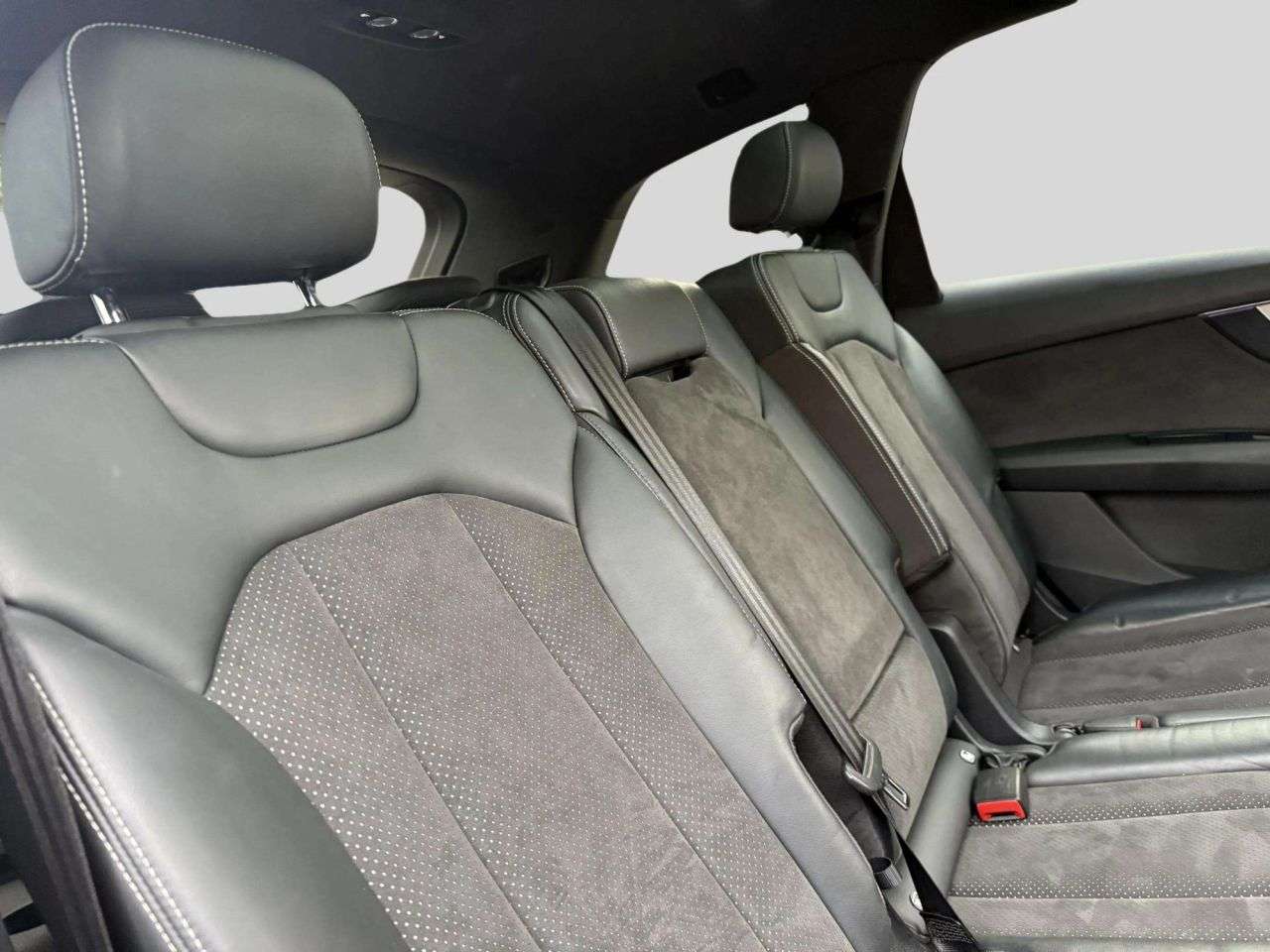 2017 AUDI Q7 2017 AUDI Q7