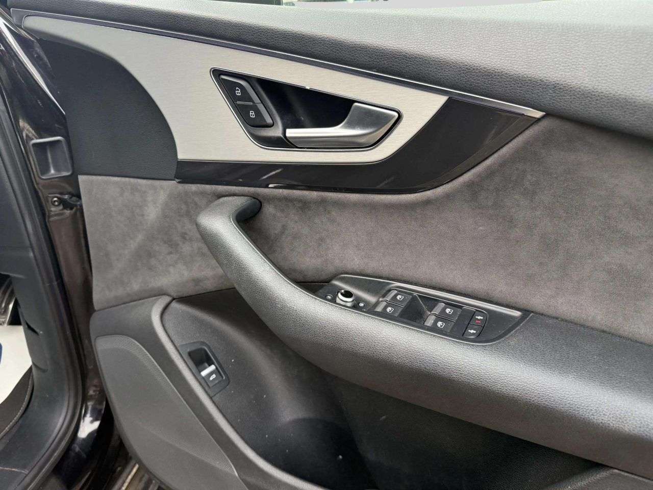 2017 AUDI Q7 2017 AUDI Q7