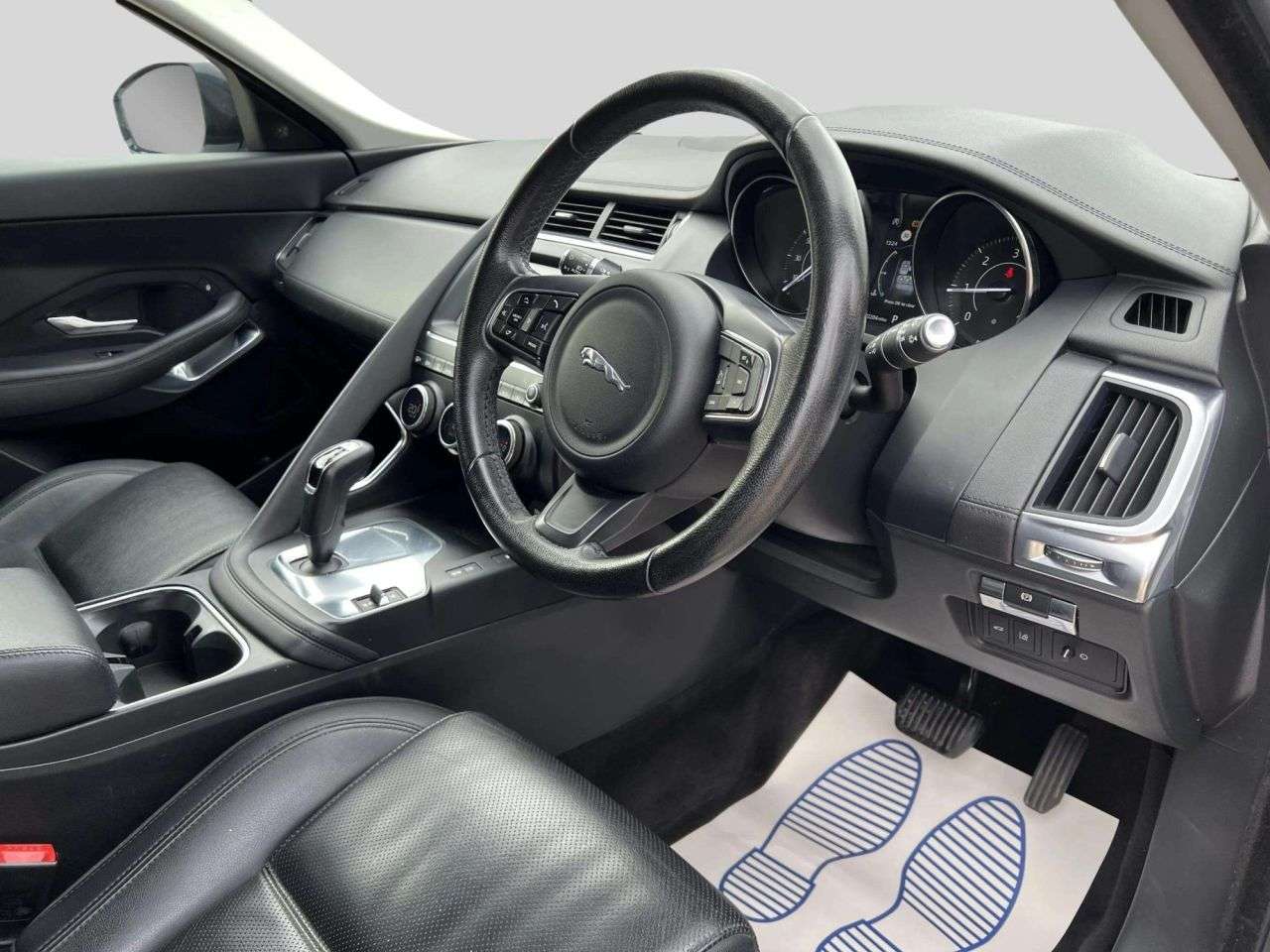 2019 JAGUAR E-PACE 2019 JAGUAR E-PACE