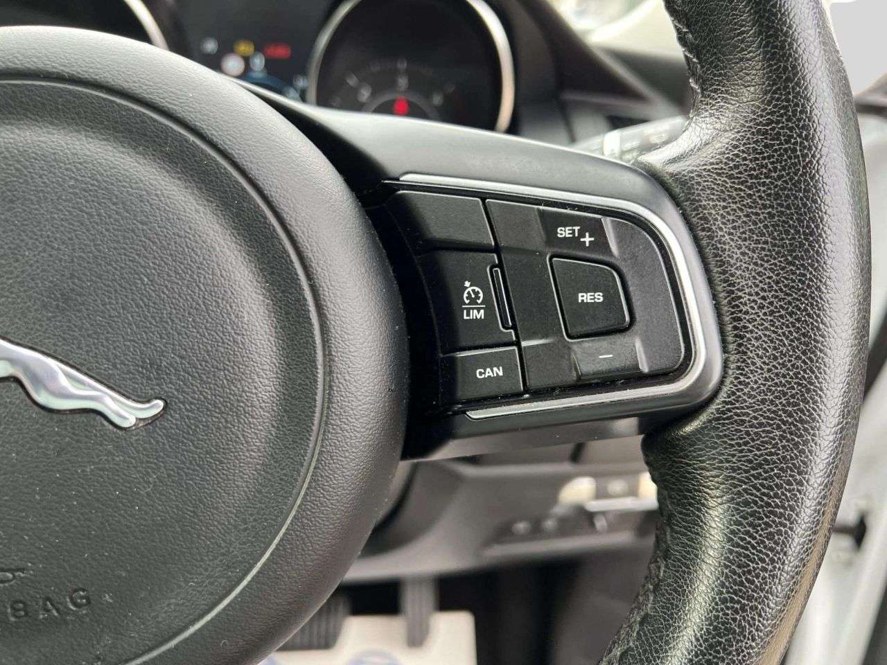 2019 JAGUAR E-PACE 2019 JAGUAR E-PACE