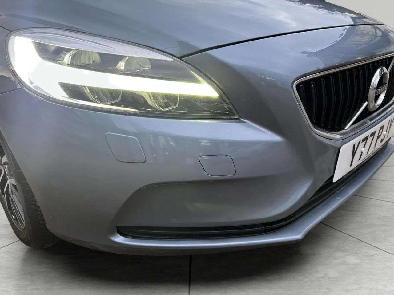 2016 VOLVO V40 2016 VOLVO V40