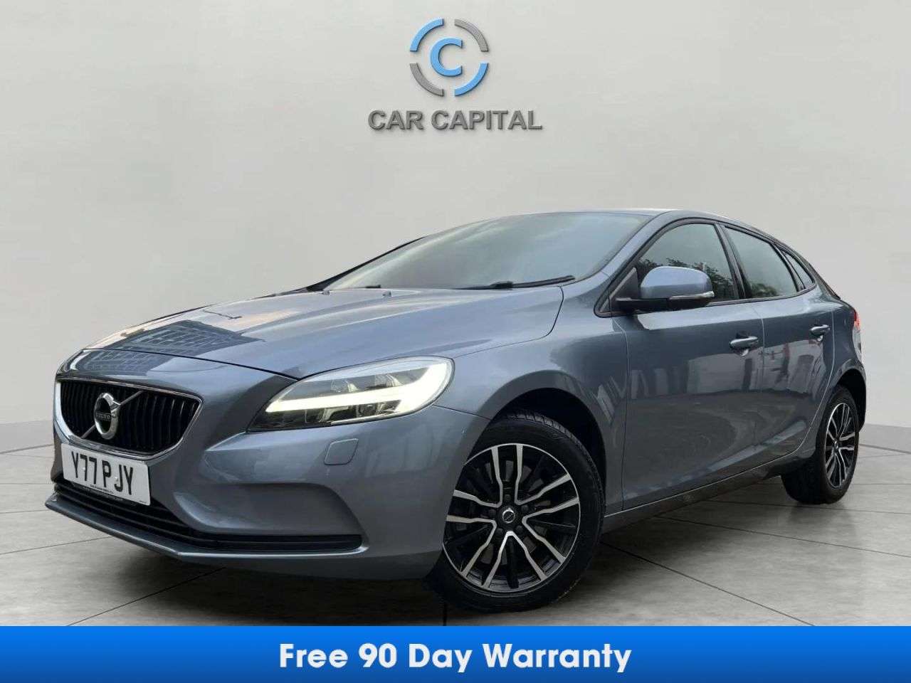 2016 VOLVO V40 2016 VOLVO V40