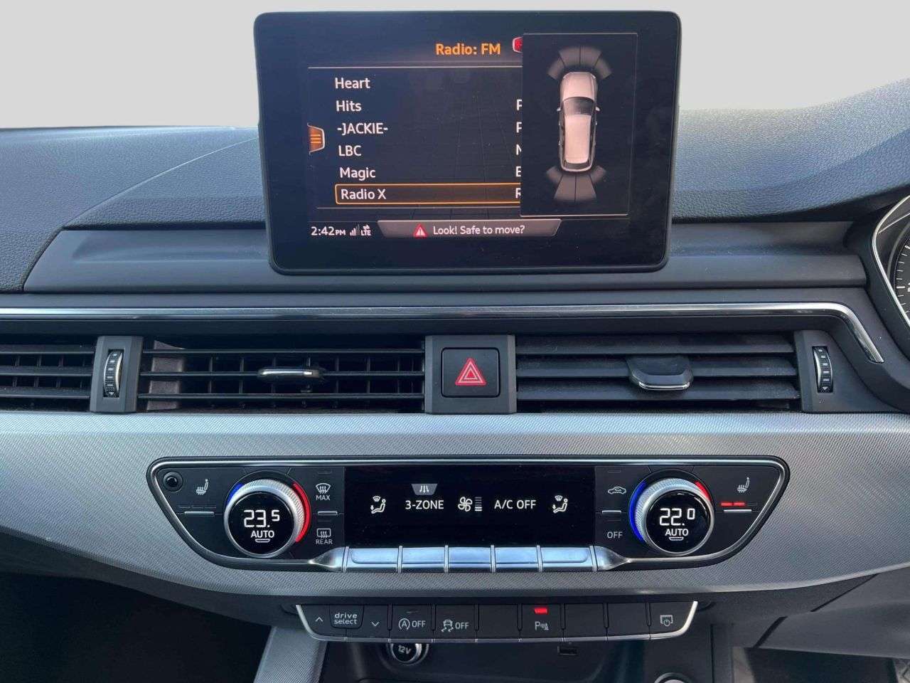 2017 AUDI A4 AVANT 2017 AUDI A4 AVANT