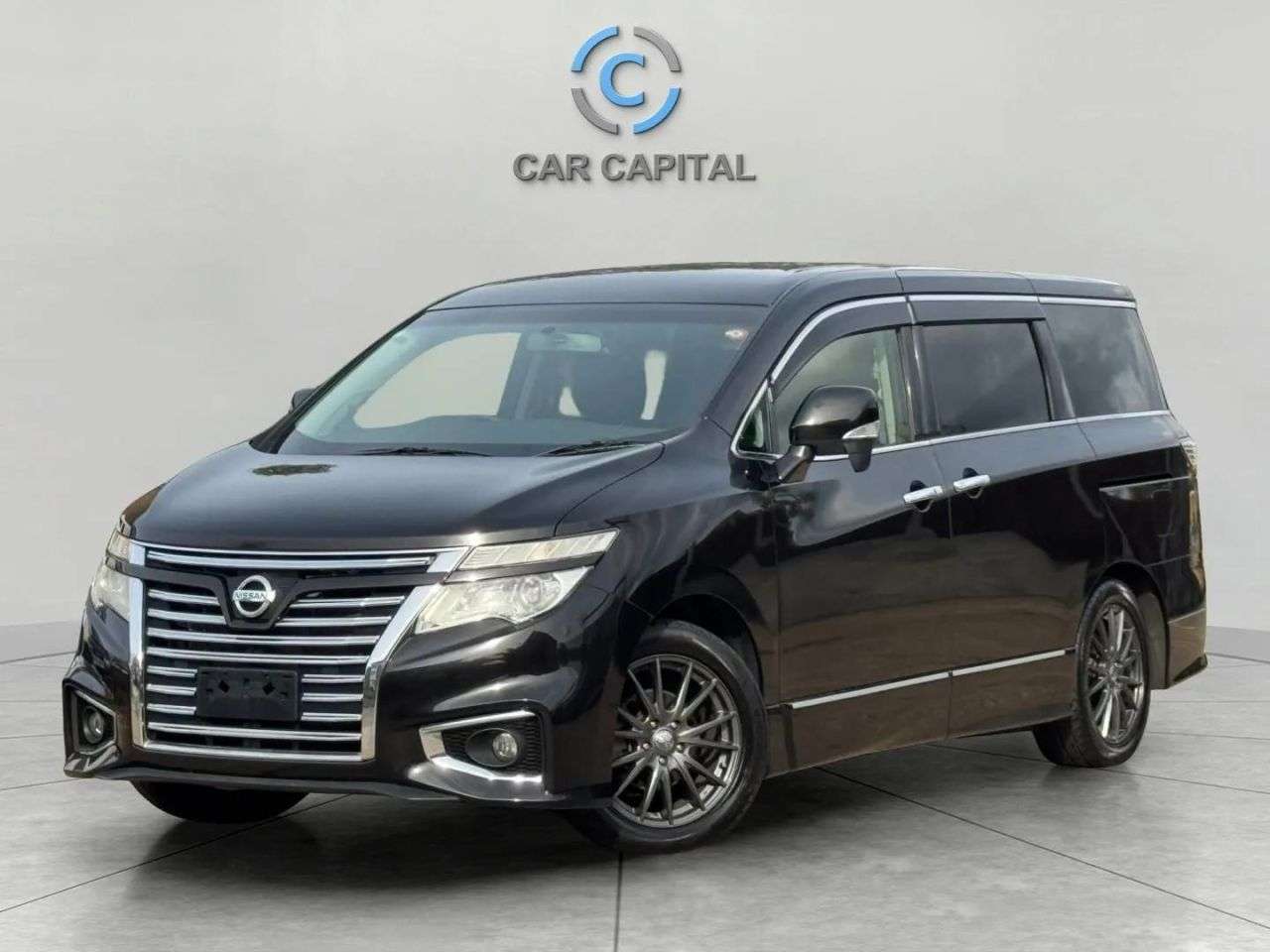 A 2016 NISSAN ELGRAND 2.5 HIGHWAY STAR PETROL AUTO 7 SEATS A 2016 NISSAN ELGRAND 2.5 HIGHWAY STAR PETROL AUTO 7 SEATS