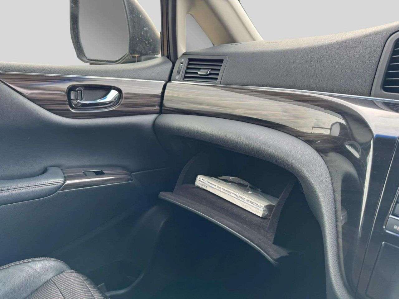 2016 NISSAN ELGRAND 2016 NISSAN ELGRAND