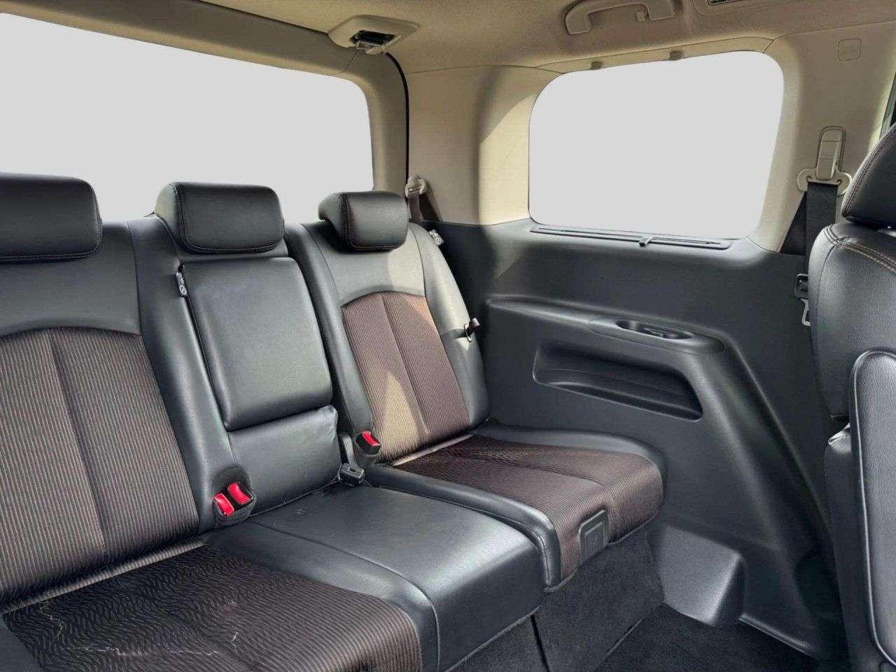 2016 NISSAN ELGRAND 2016 NISSAN ELGRAND