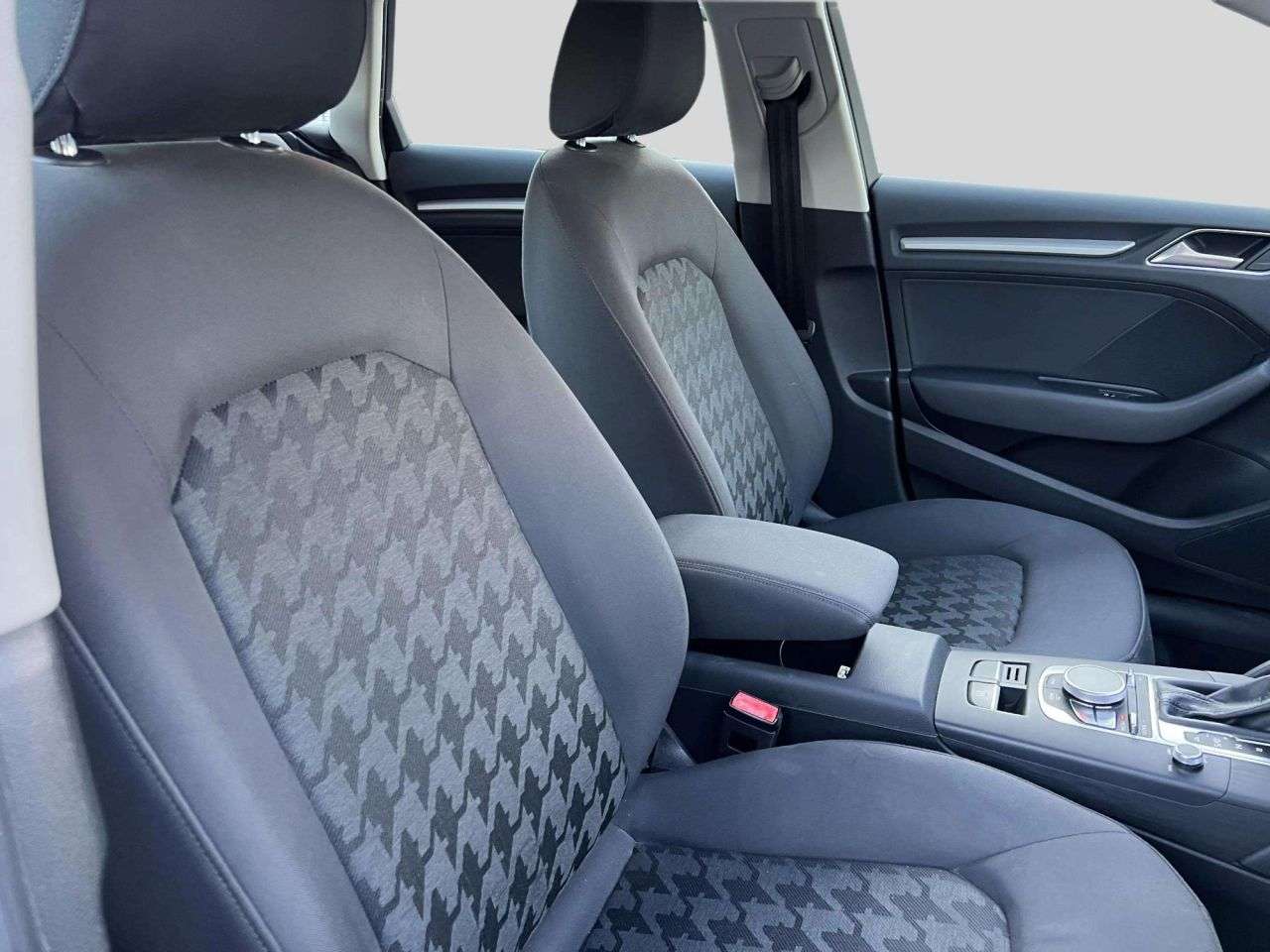 2016 AUDI A3 2016 AUDI A3