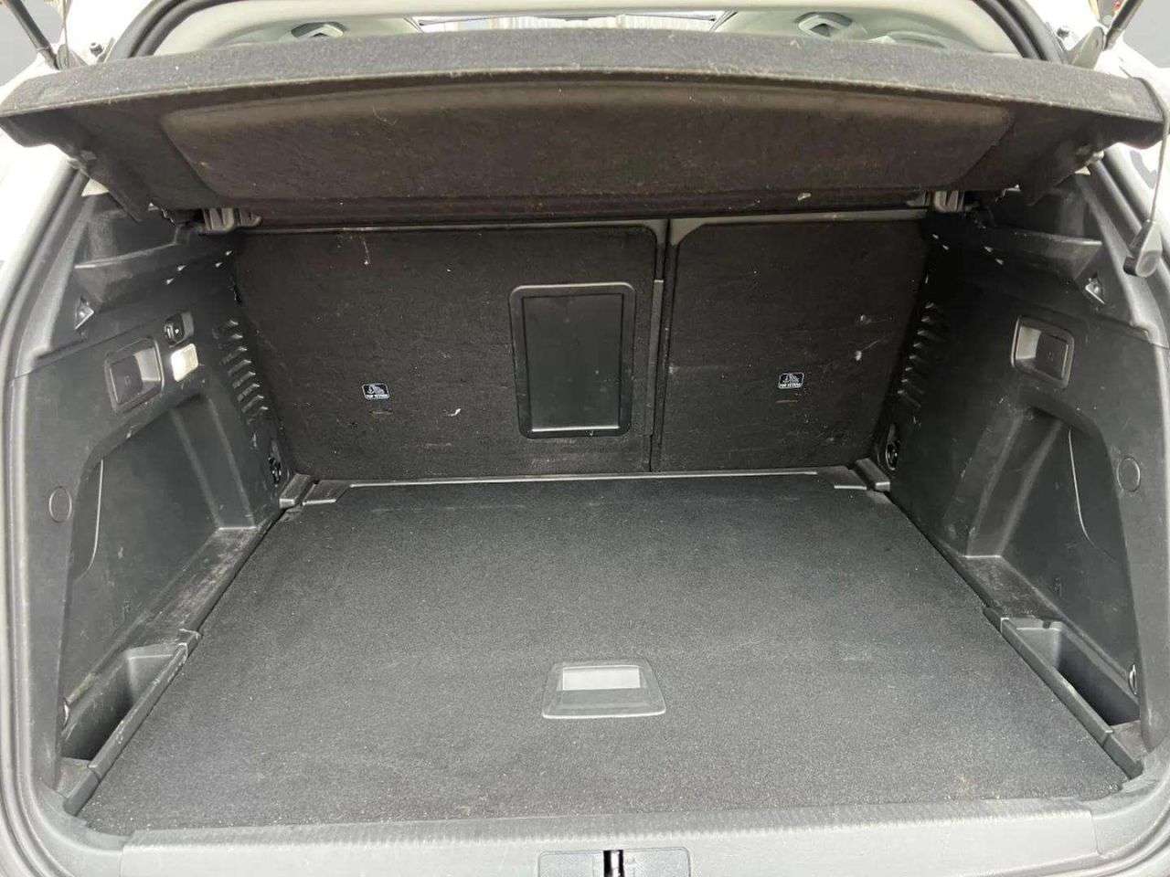 2017 PEUGEOT 3008 2017 PEUGEOT 3008