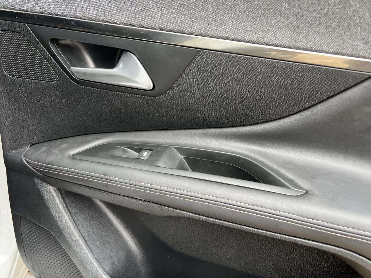 2017 PEUGEOT 3008 2017 PEUGEOT 3008