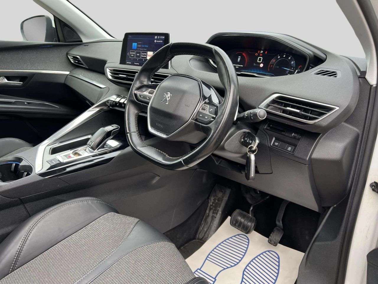 2017 PEUGEOT 3008 2017 PEUGEOT 3008