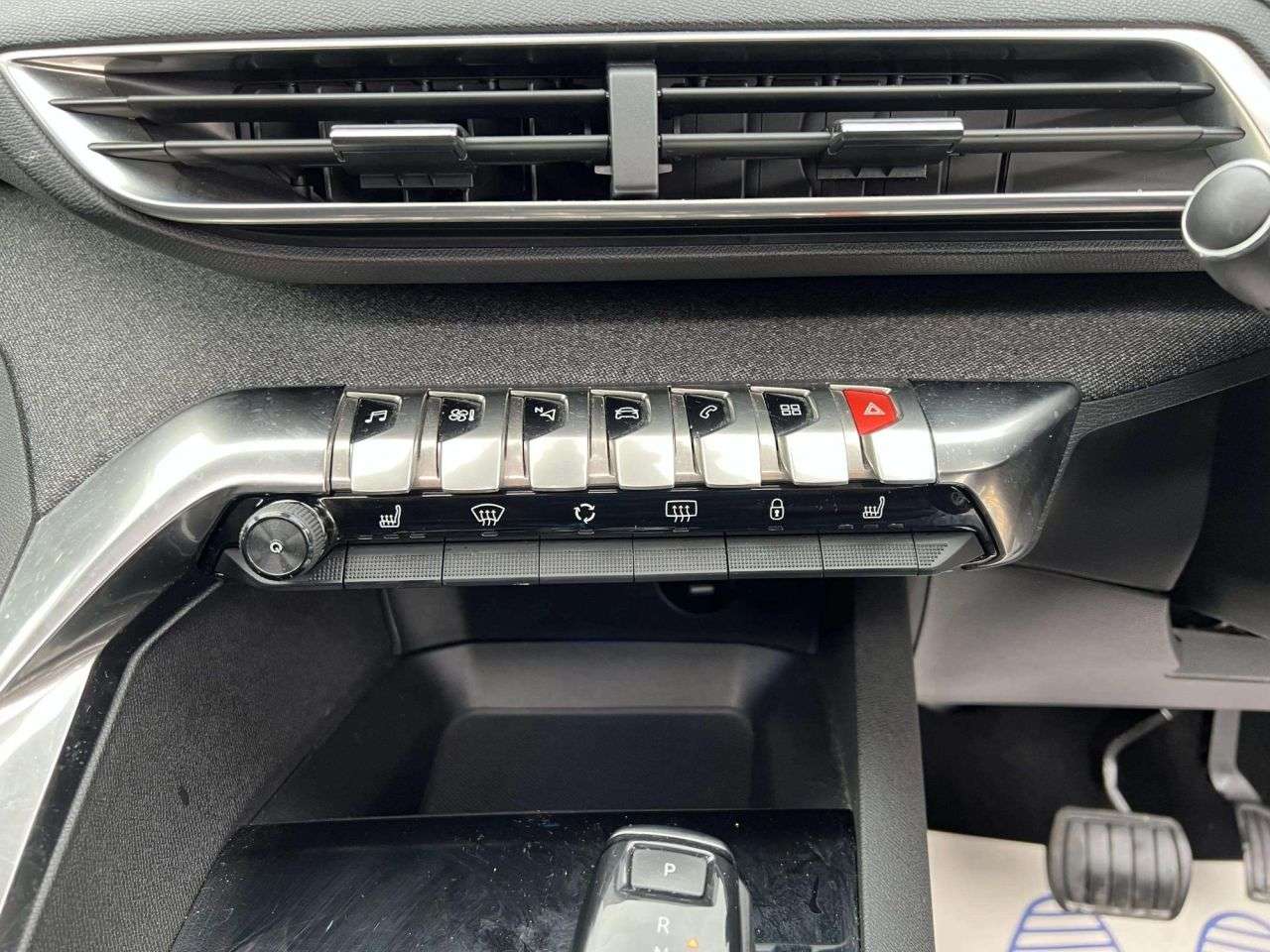 2017 PEUGEOT 3008 2017 PEUGEOT 3008