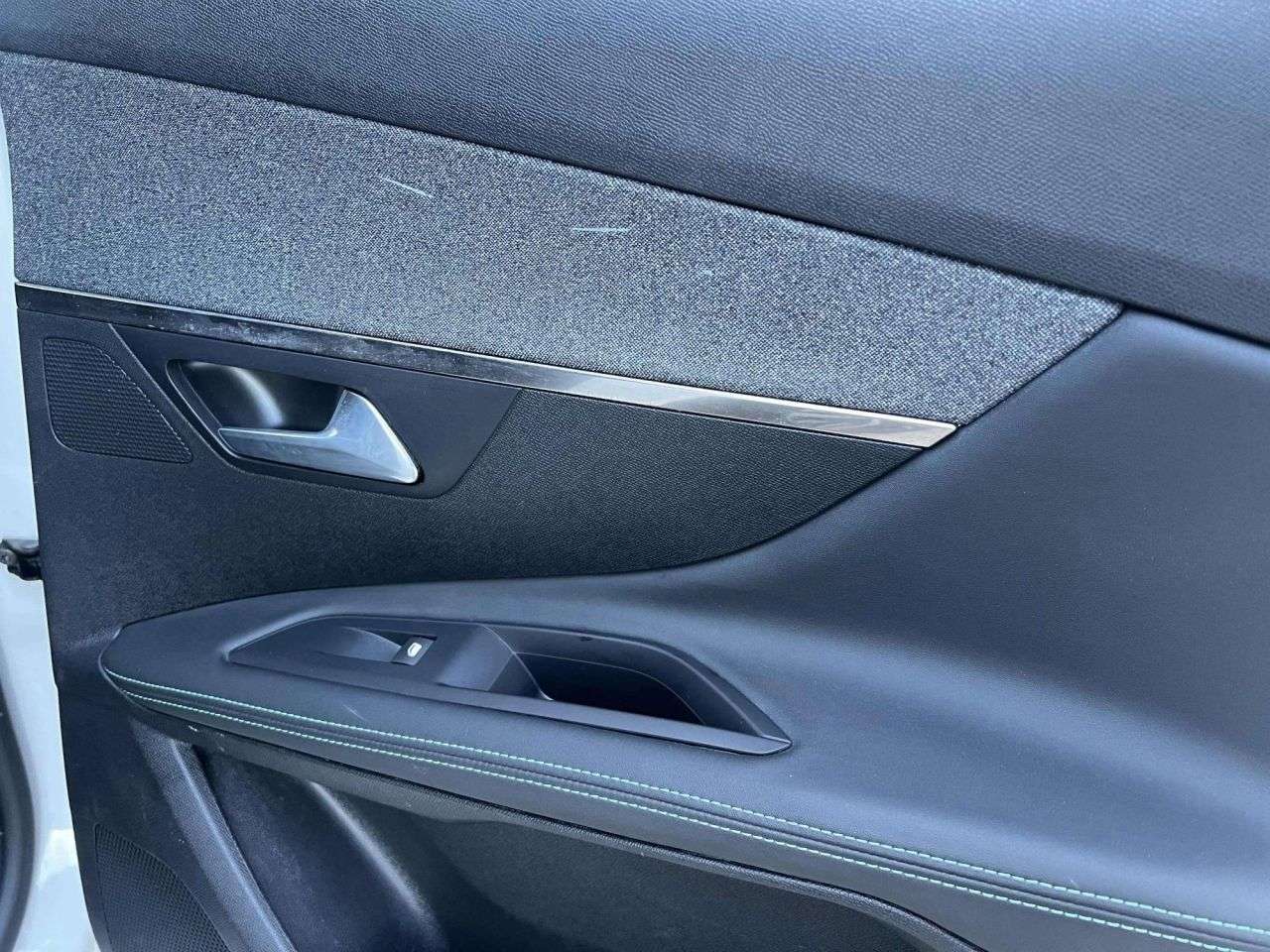 2021 PEUGEOT 3008 2021 PEUGEOT 3008