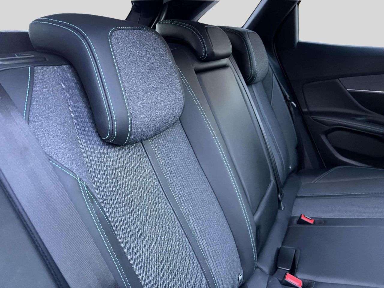 2021 PEUGEOT 3008 2021 PEUGEOT 3008