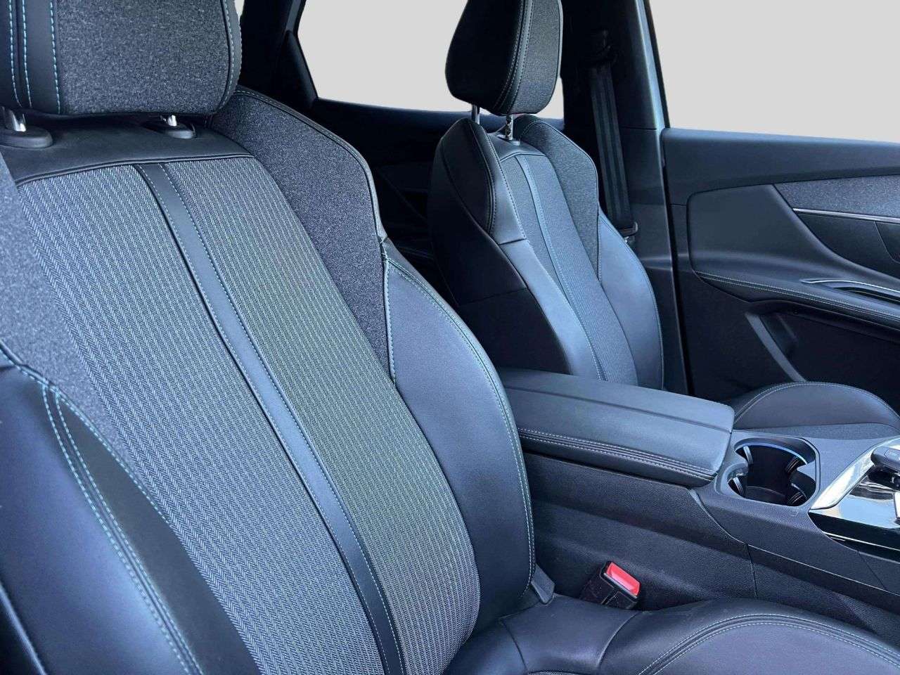 2021 PEUGEOT 3008 2021 PEUGEOT 3008