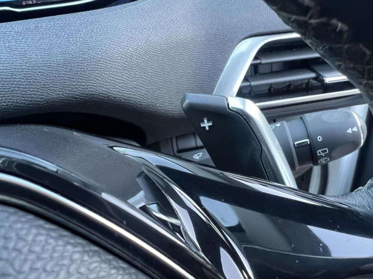 2021 PEUGEOT 3008 2021 PEUGEOT 3008