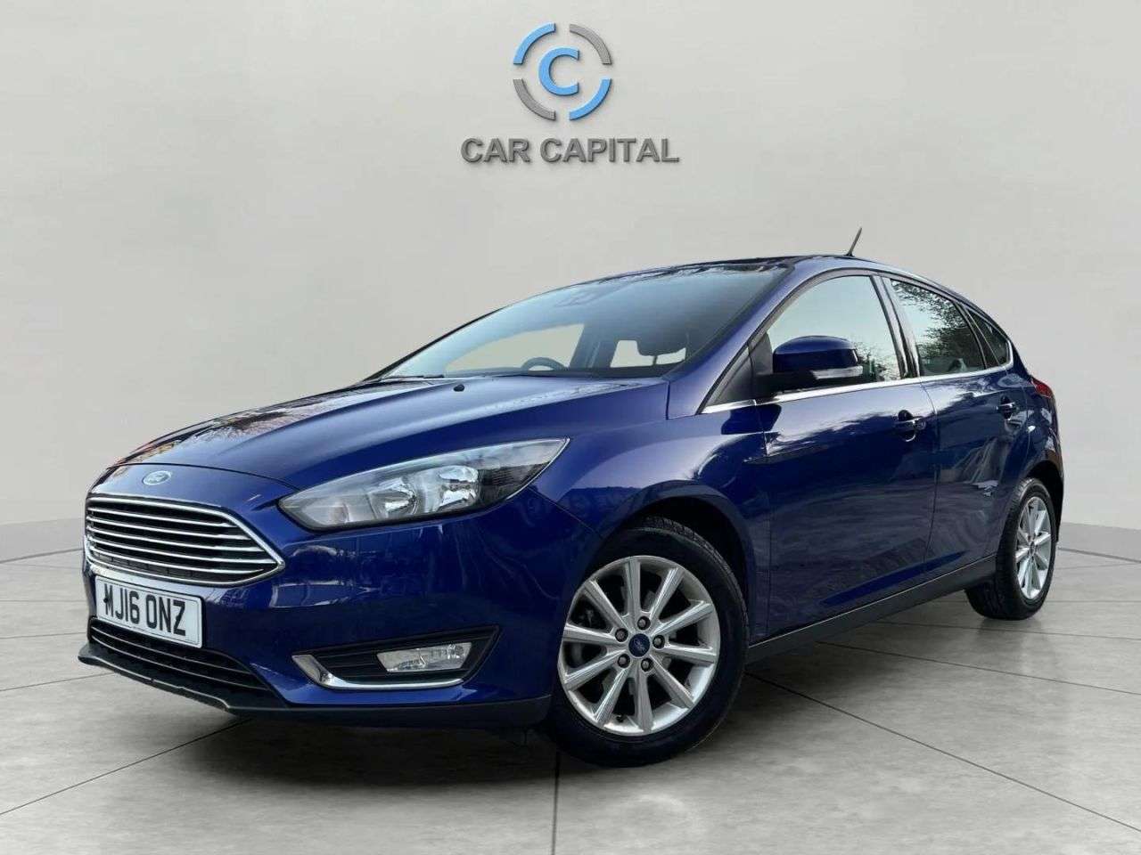 A 2016 FORD FOCUS 1.0T EcoBoost Titanium Hatchback 5dr Petrol Auto Euro 6 (s/s) (125 ps) PARK A 2016 FORD FOCUS 1.0T EcoBoost Titanium Hatchback 5dr Petrol Auto Euro 6 (s/s) (125 ps) PARK