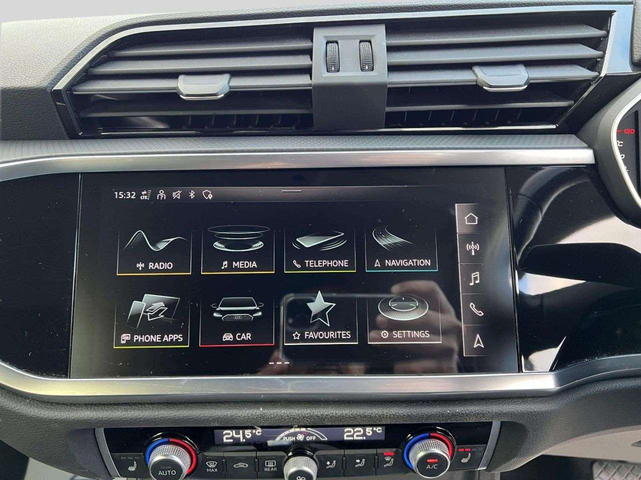 2021 AUDI Q3 2021 AUDI Q3