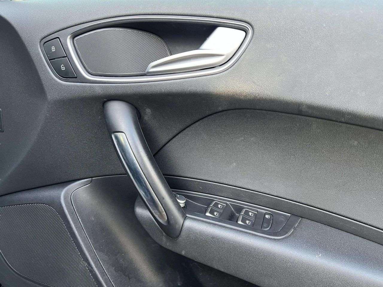 2017 AUDI A1 2017 AUDI A1