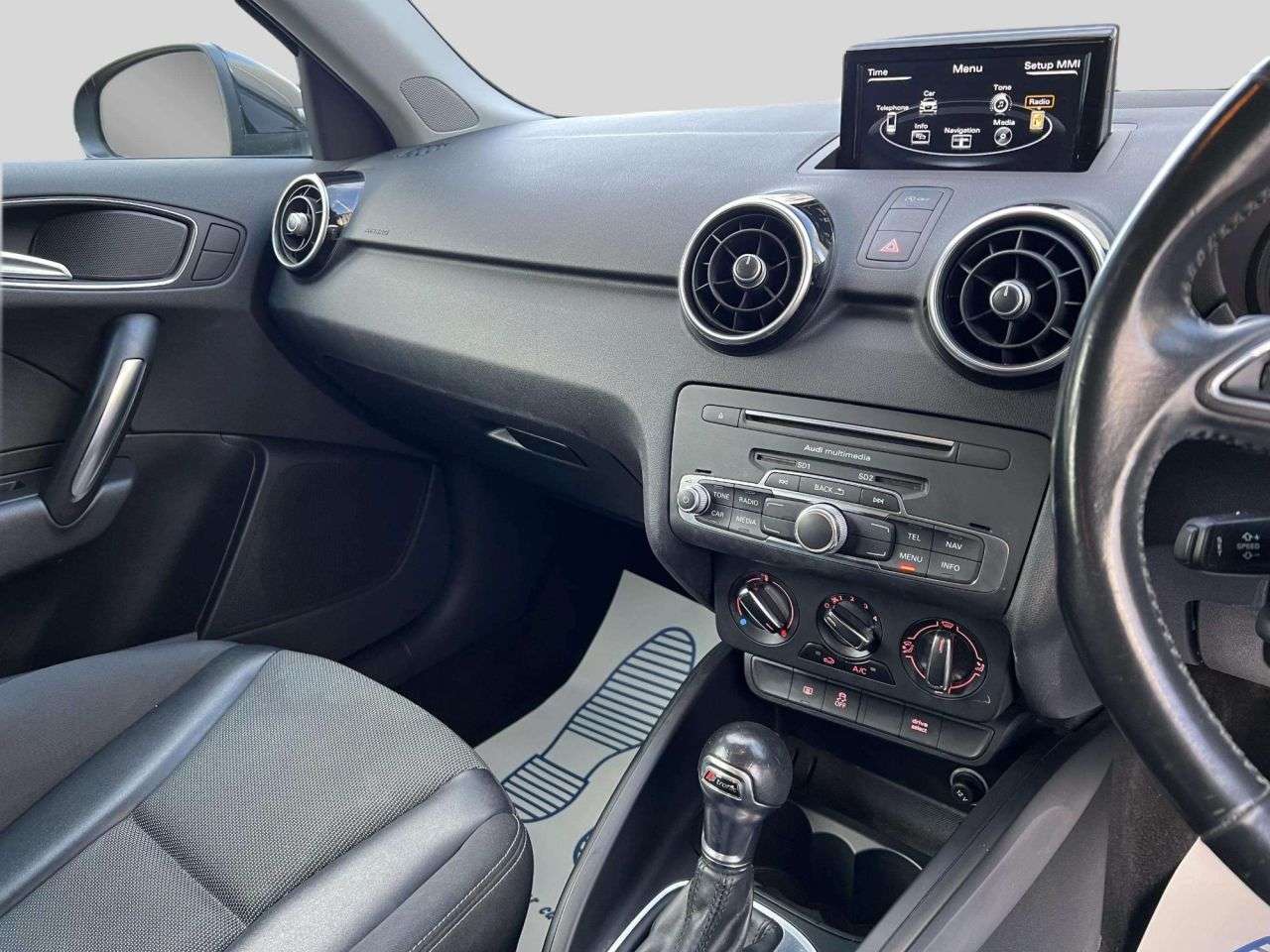 2017 AUDI A1 2017 AUDI A1