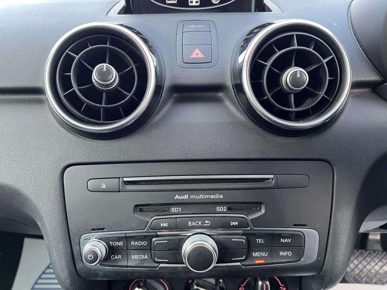 2017 AUDI A1 2017 AUDI A1