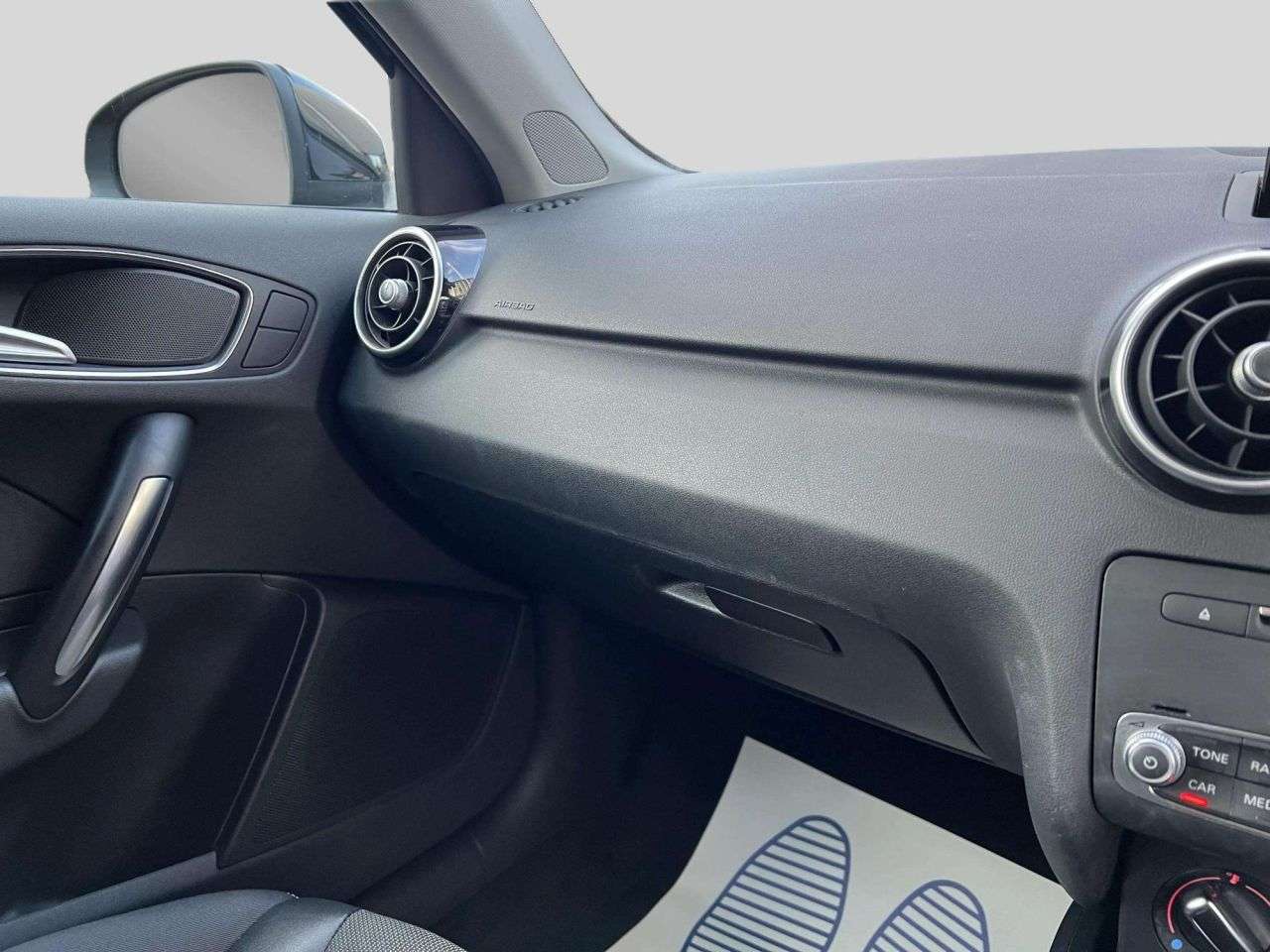 2017 AUDI A1 2017 AUDI A1