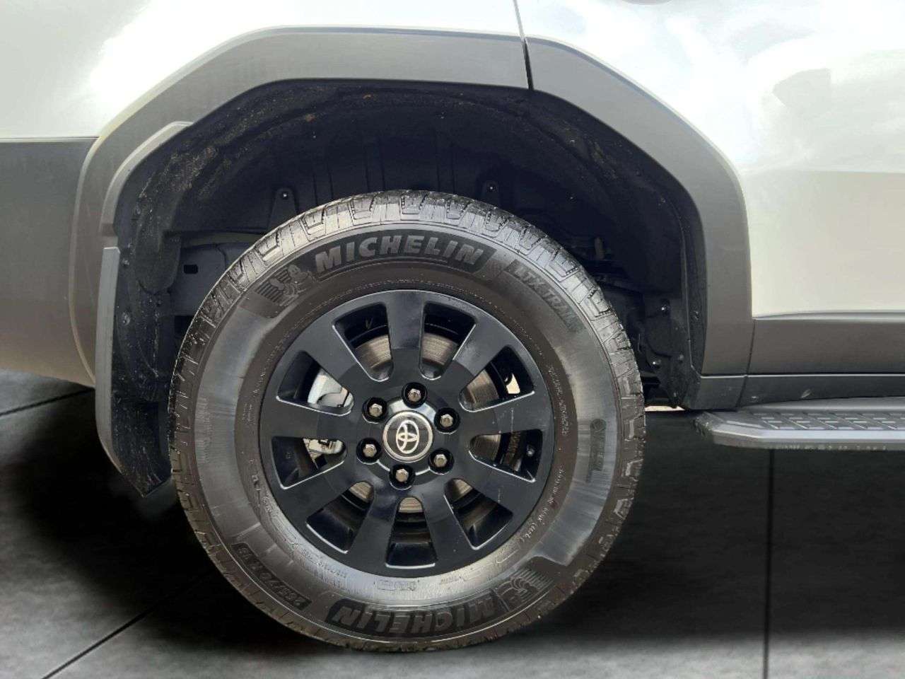 2024 TOYOTA LAND CRUISER 2024 TOYOTA LAND CRUISER