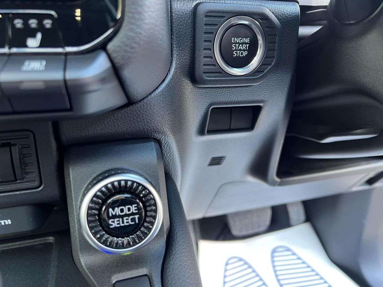 2024 TOYOTA LAND CRUISER 2024 TOYOTA LAND CRUISER