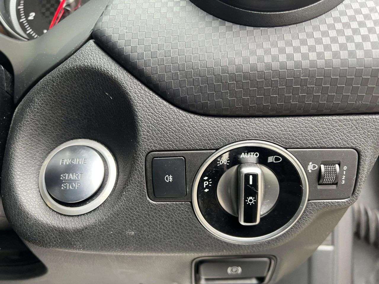 2017 MERCEDES-BENZ A-CLASS 2017 MERCEDES-BENZ A-CLASS